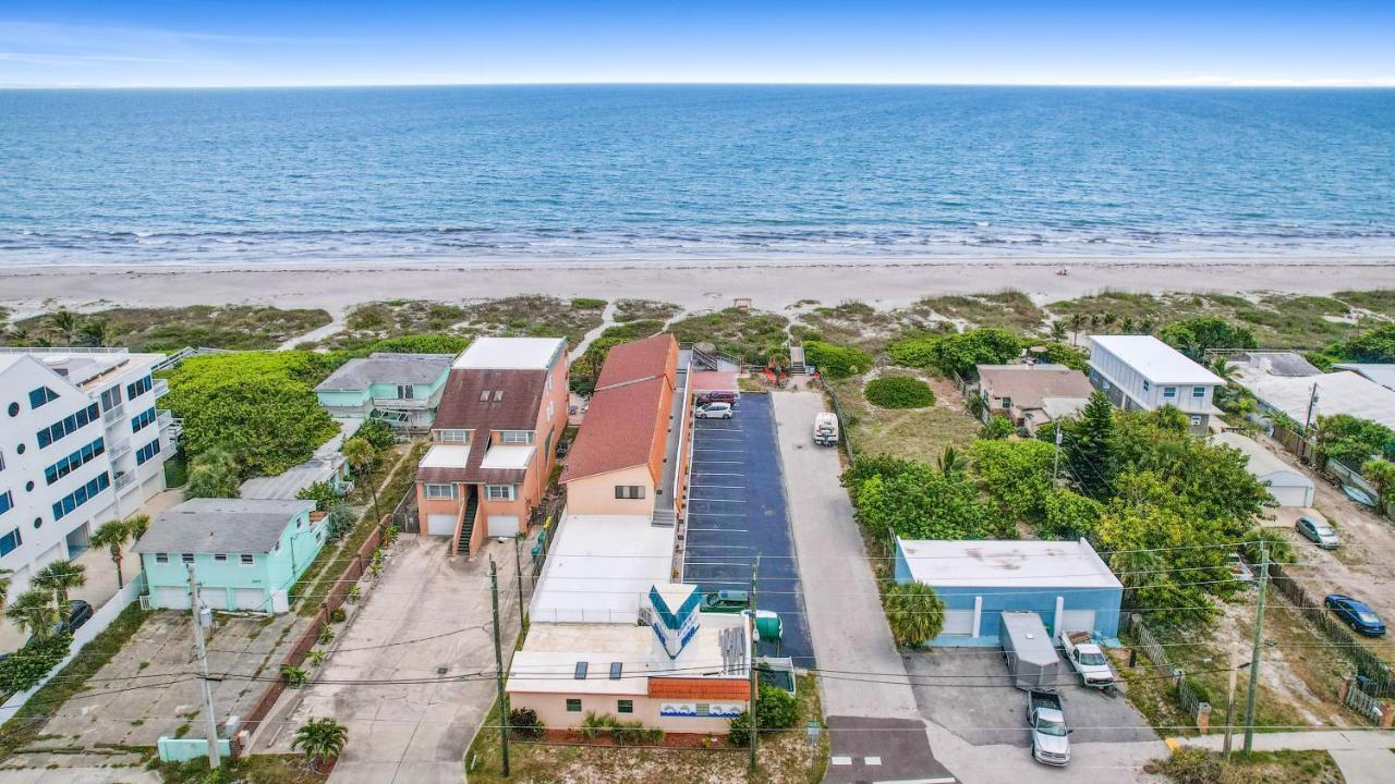 Anthony'S On The Beach Cocoa Beach Exteriör bild