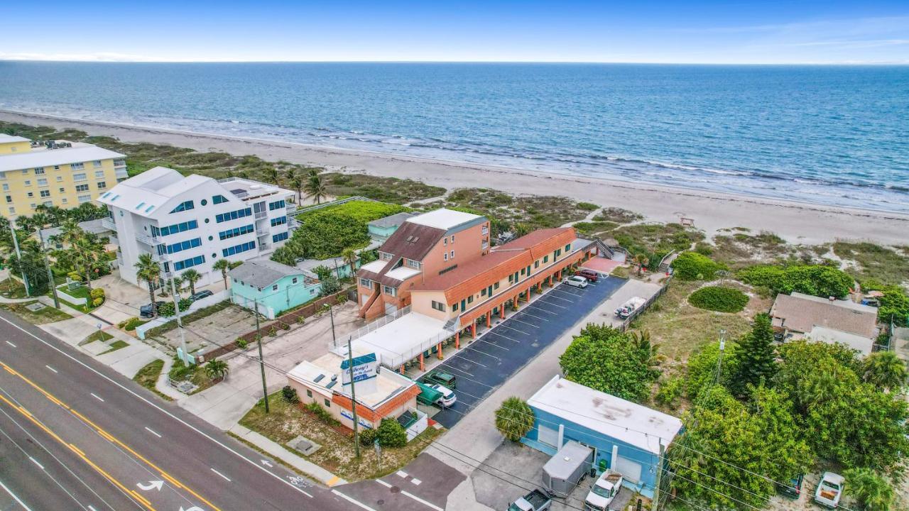 Anthony'S On The Beach Cocoa Beach Exteriör bild