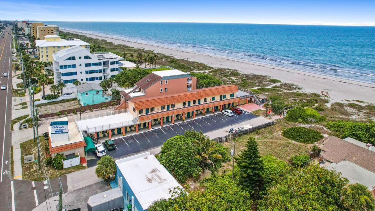 Anthony'S On The Beach Cocoa Beach Exteriör bild